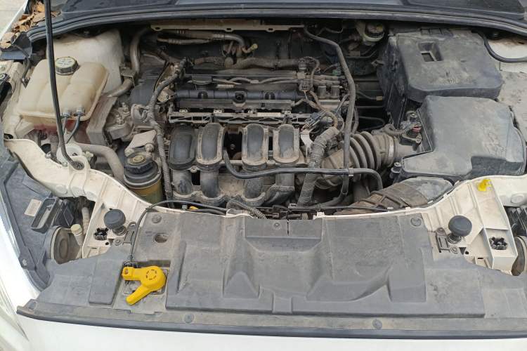 Used Ford Focus 2015 Sedan 1.6L Manual Comfort Model Engine Bay