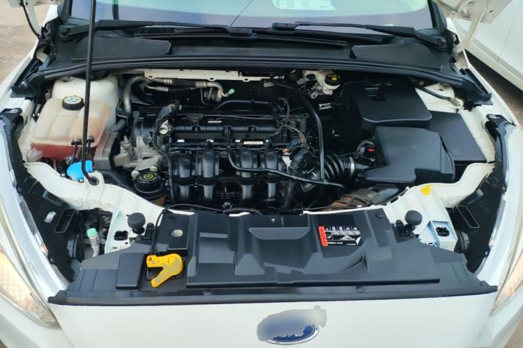 Used Ford Focus 2015 Hatchback 1.6L Automatic Comfort Model Engine Bay