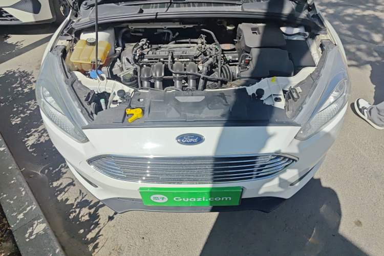 Used Ford Focus 2015 Sedan 1.6L Manual Comfort Model Engine Bay