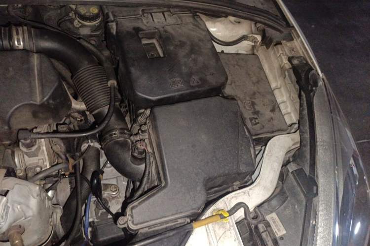 Used Ford Focus 2015 Hatchback EcoBoost 125 Automatic Supreme Style Edition Engine Bay Left