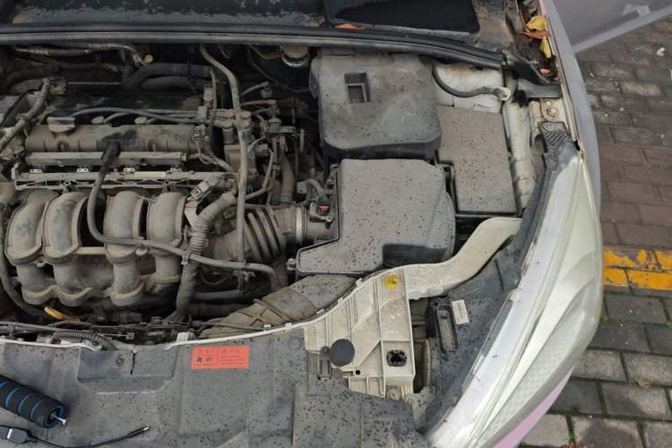 Used Ford Focus 2015 Sedan 1.6L Automatic Trend Model Engine Bay Left