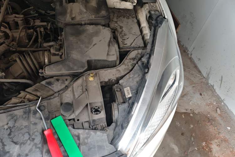 Used Ford Focus 2015 Sedan 1.6L Automatic Trend Model Engine Bay Left