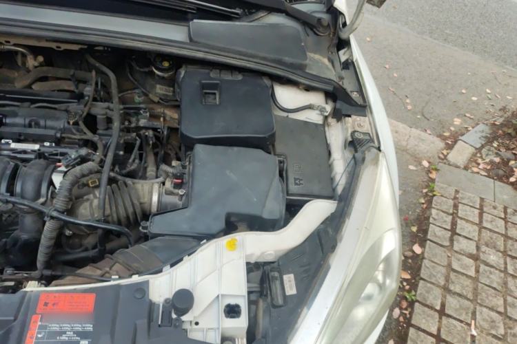Used Ford Focus 2015 Hatchback 1.6L Automatic Comfort Model Engine Bay Left