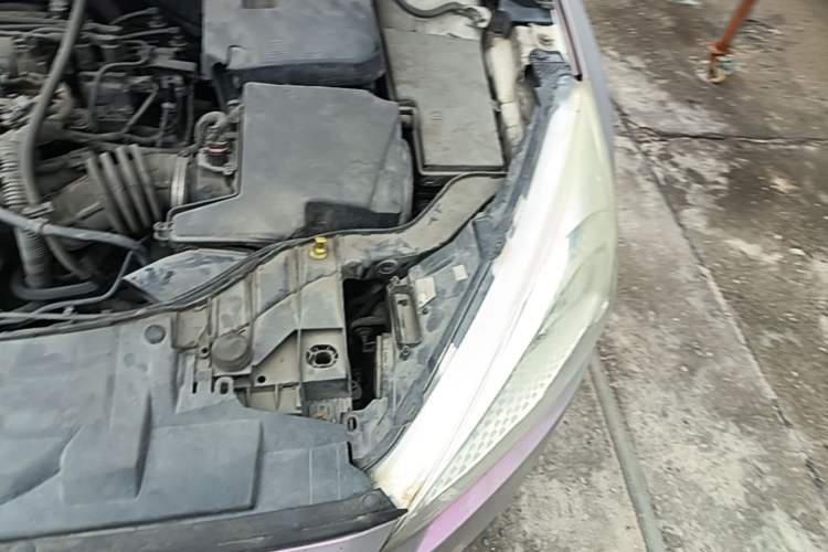 Used Ford Focus 2015 Sedan 1.6L Automatic Trend Model Engine Bay Left