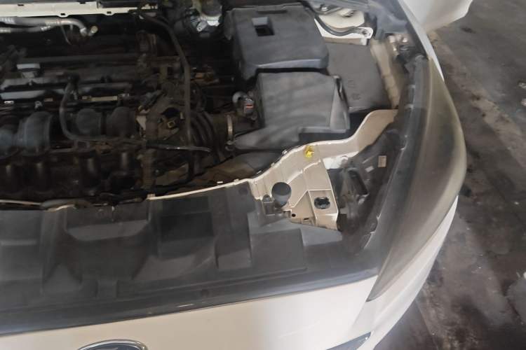 Used Ford Focus 2015 Sedan 1.6L Manual Fashion Edition Engine Bay Left