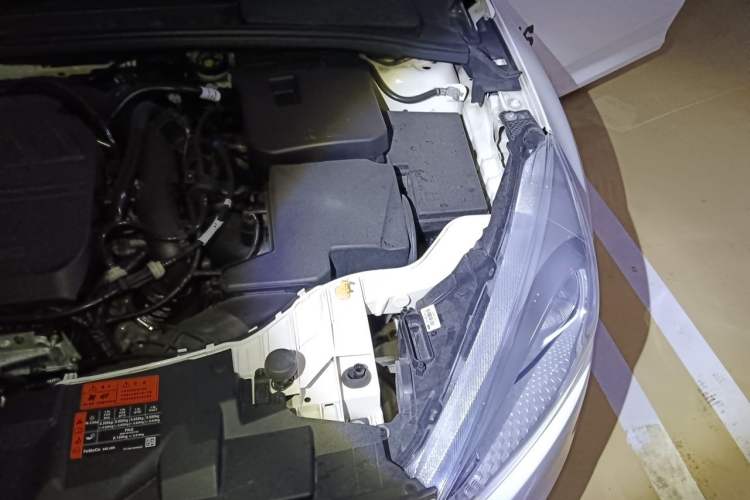Used Ford Focus 2015 Hatchback EcoBoost 180 Automatic Elite Model Engine Bay Left