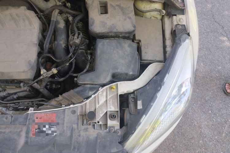 Used Ford Focus 2015 Hatchback EcoBoost 180 Automatic Elite Model Engine Bay Left