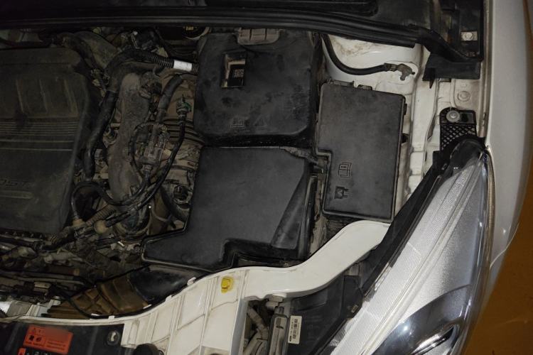 Used Ford Focus 2015 Sedan EcoBoost 180 Automatic Elite Model Engine Bay Left