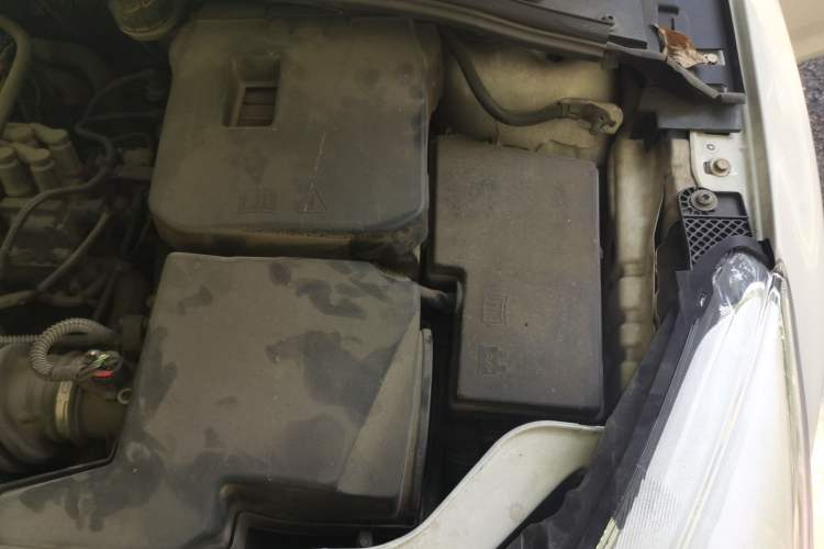 Used Ford Focus 2015 Sedan 1.6L Automatic Trend Model Engine Bay Left