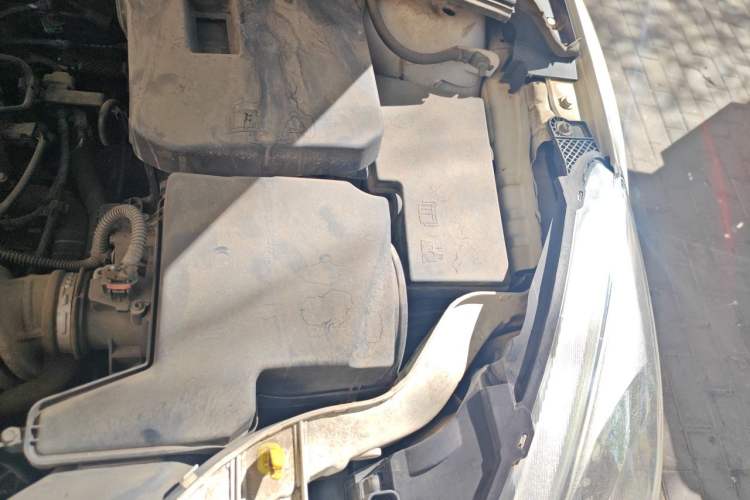 Used Ford Focus 2015 Hatchback 1.6L Automatic Comfort Model Engine Bay Left