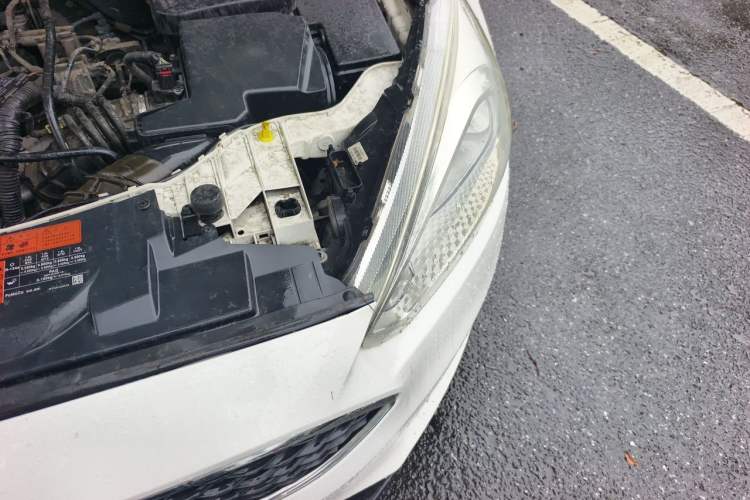 Used Ford Focus 2015 Hatchback 1.6L Automatic Comfort Model Engine Bay Left