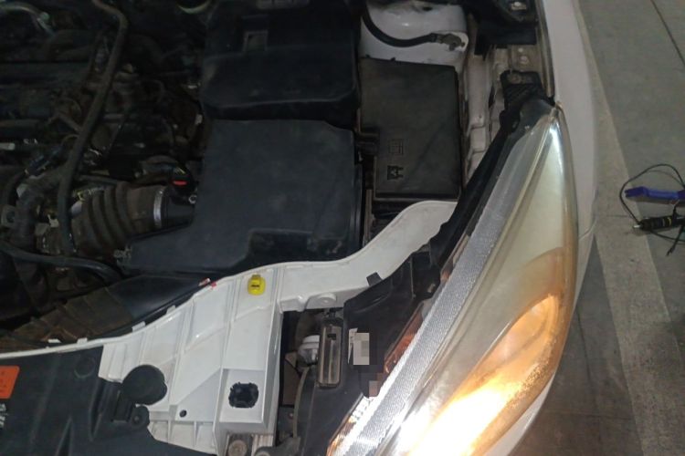 Used Ford Focus 2015 Sedan 1.6L Manual Fashion Edition Engine Bay Left