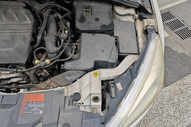 Used Ford Focus 2015 Hatchback EcoBoost 180 Automatic Elite Model Engine Bay Left
