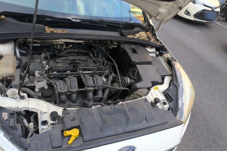 Used Ford Focus 2015 Hatchback 1.6L Automatic Comfort Model Engine Bay Left