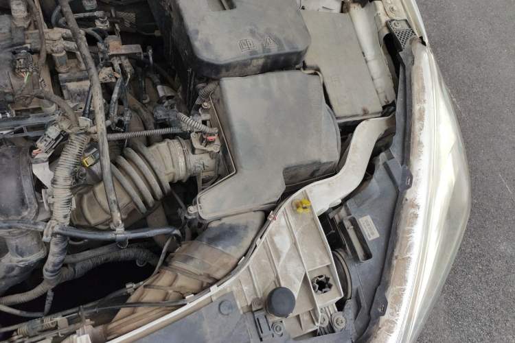 Used Ford Focus 2015 Hatchback 1.6L Automatic Fashion Edition Engine Bay Left
