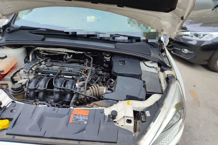 Used Ford Focus 2015 Hatchback 1.6L Automatic Comfort Model Engine Bay Left