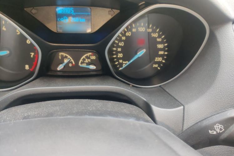 Used Ford Focus 2015 Sedan 1.6L Automatic Trend Model Engine Bay Left