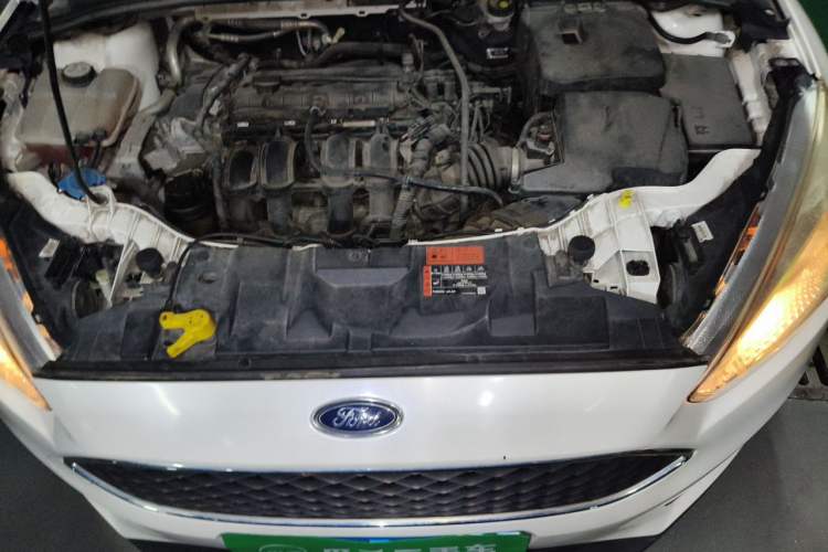 Used Ford Focus 2015 Hatchback 1.6L Automatic Comfort Model Engine Bay