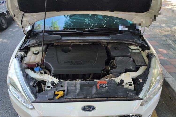 Used Ford Focus 2015 Sedan 1.6L Automatic Trend Model Engine Bay