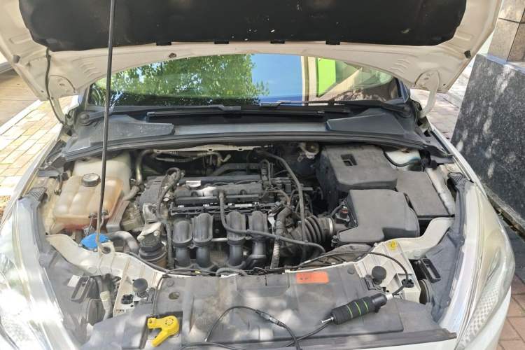 Used Ford Focus 2015 Sedan 1.6L Automatic Trend Model Engine Bay