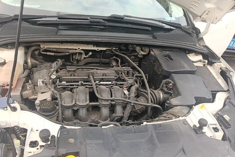Used Ford Focus 2015 Sedan 1.6L Automatic Trend Model Engine Bay