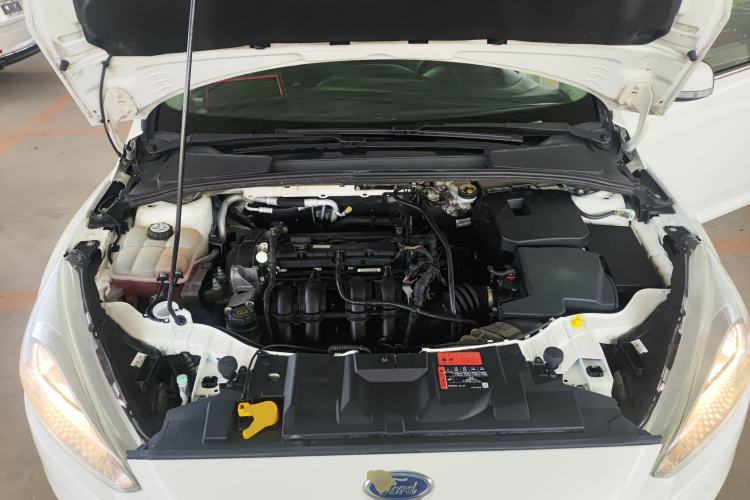 Used Ford Focus 2015 Sedan 1.6L Automatic Trend Model Engine Bay