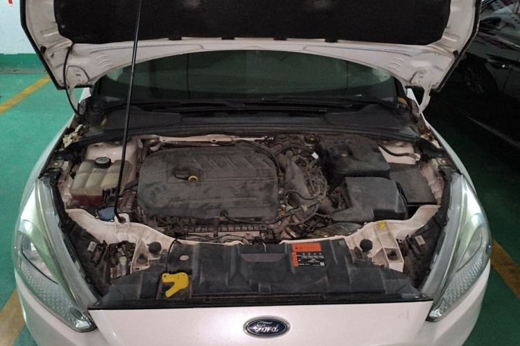 Used Ford Focus 2015 Sedan EcoBoost 180 Automatic Elite Model Engine Bay