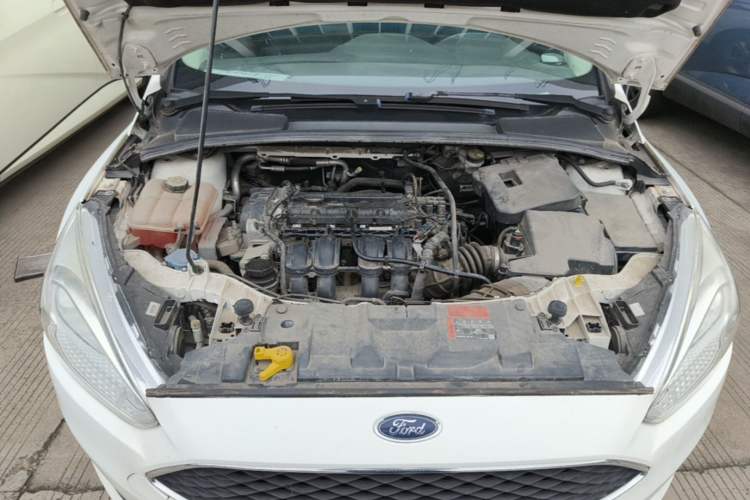Used Ford Focus 2015 Hatchback 1.6L Automatic Comfort Model Engine Bay