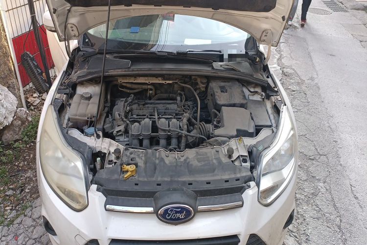 Used Ford Focus 2015 Sedan 1.6L Manual Comfort Model Engine Bay