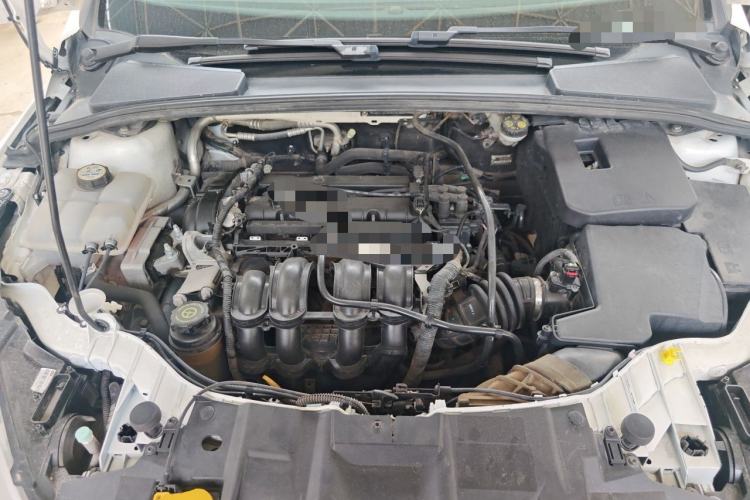Used Ford Focus 2015 Hatchback 1.6L Automatic Fashion Edition Engine Bay