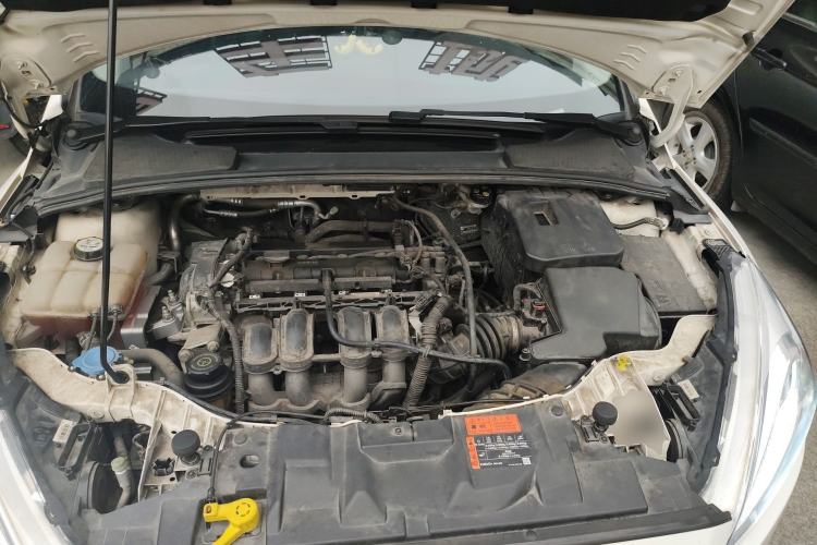 Used Ford Focus 2015 Sedan 1.6L Automatic Trend Model Engine Bay