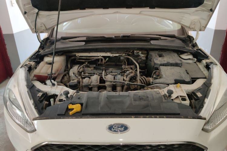 Used Ford Focus 2015 Hatchback 1.6L Automatic Fashion Edition Engine Bay