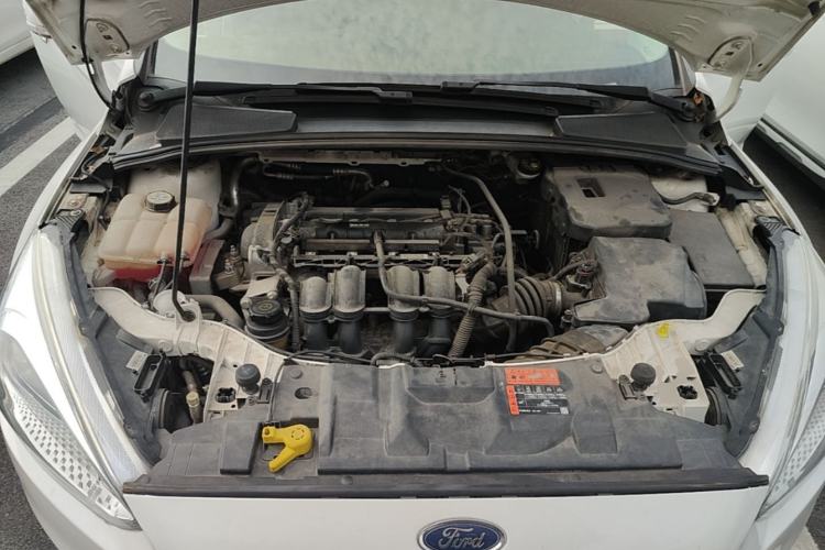 Used Ford Focus 2015 Sedan 1.6L Automatic Trend Model Engine Bay