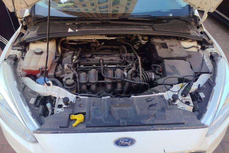 Used Ford Focus 2015 Hatchback 1.6L Automatic Comfort Model Engine Bay