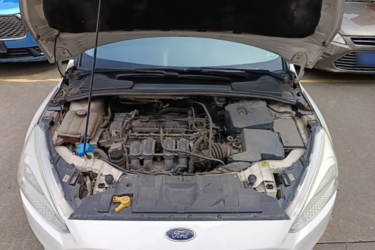 Used Ford Focus 2015 Hatchback 1.6L Automatic Comfort Model Engine Bay