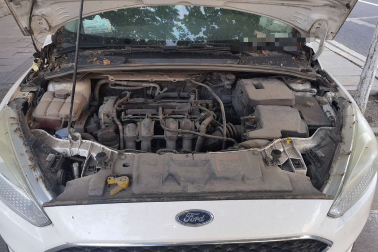 Used Ford Focus 2015 Hatchback 1.6L Automatic Fashion Edition Engine Bay