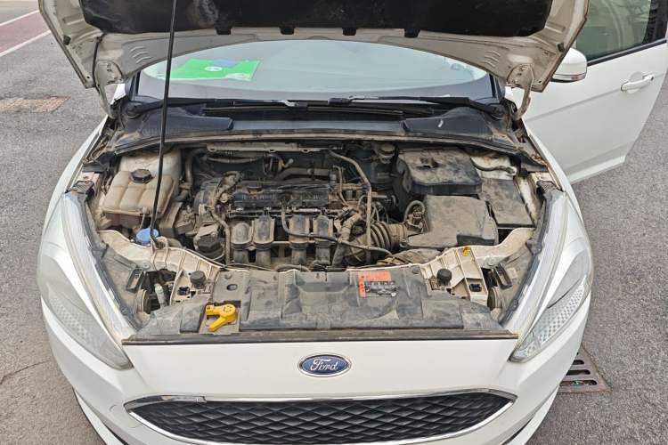 Used Ford Focus 2015 Hatchback 1.6L Automatic Comfort Model Engine Bay