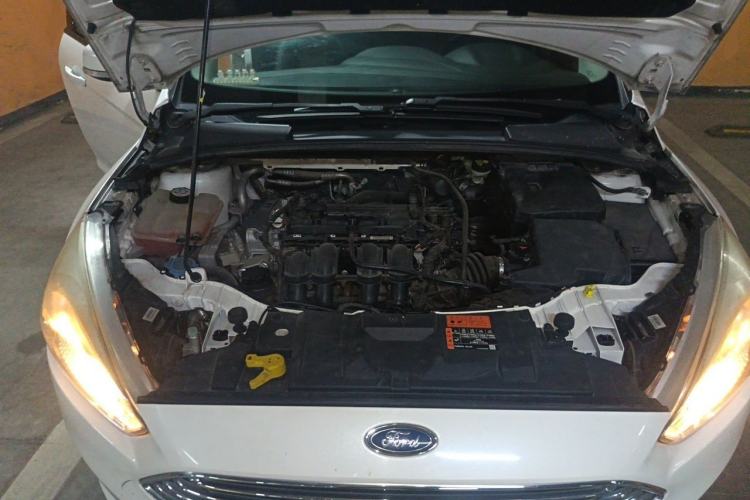 Used Ford Focus 2015 Sedan 1.6L Manual Fashion Edition Engine Bay
