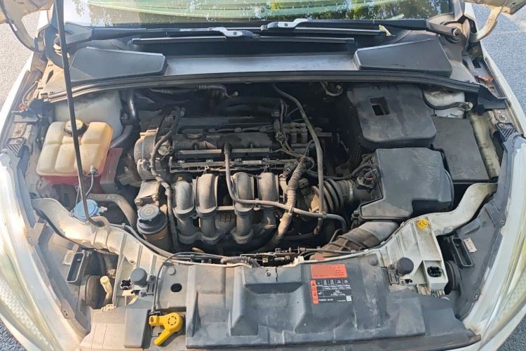 Used Ford Focus 2015 Hatchback 1.6L Automatic Fashion Edition Engine Bay