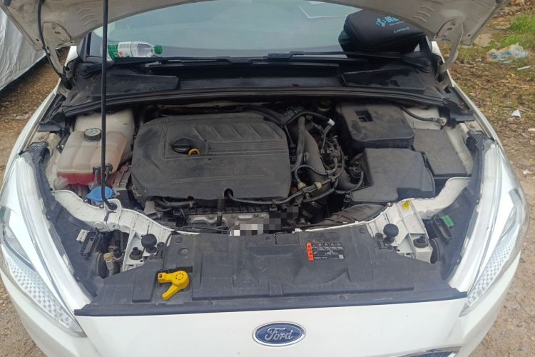 Used Ford Focus 2015 Hatchback EcoBoost 180 Automatic Elite Model Engine Bay