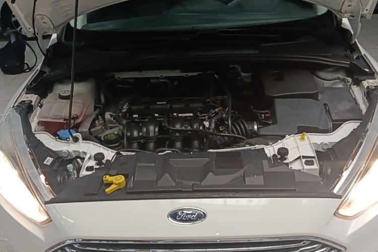 Used Ford Focus 2015 Sedan 1.6L Automatic Trend Model Engine Bay
