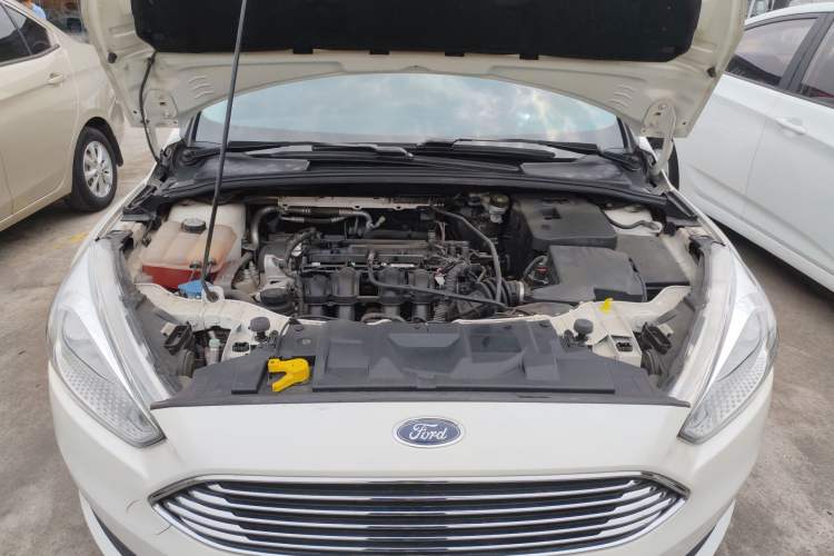 Used Ford Focus 2015 Sedan 1.6L Automatic Comfort Model Engine Bay