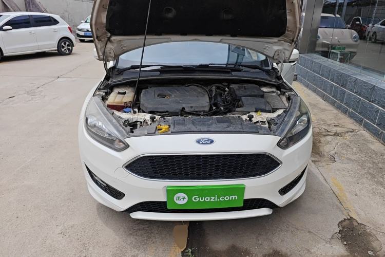 Used Ford Focus 2015 Hatchback EcoBoost 180 Automatic Sport Model Engine Bay