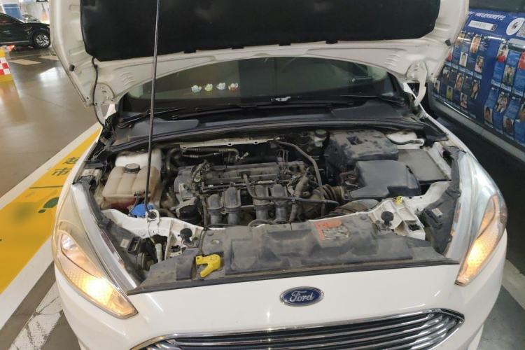Used Ford Focus 2015 Sedan 1.6L Automatic Trend Model Engine Bay