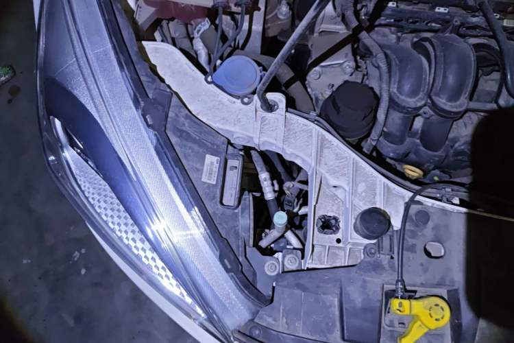 Used Ford Focus 2015 Hatchback 1.6L Automatic Fashion Edition Engine Bay Right