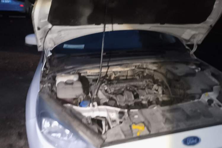 Used Ford Focus 2015 Hatchback 1.6L Manual Comfort Edition Engine Bay Right