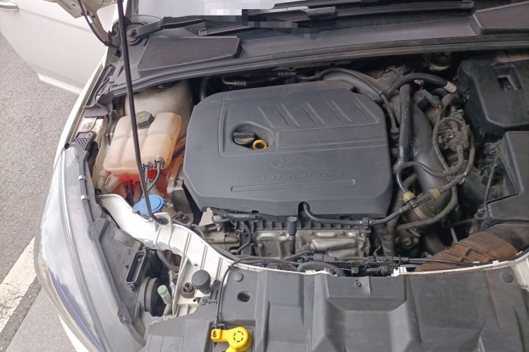 Used Ford Focus 2015 Hatchback EcoBoost 180 Automatic Sport Model Engine Bay Right