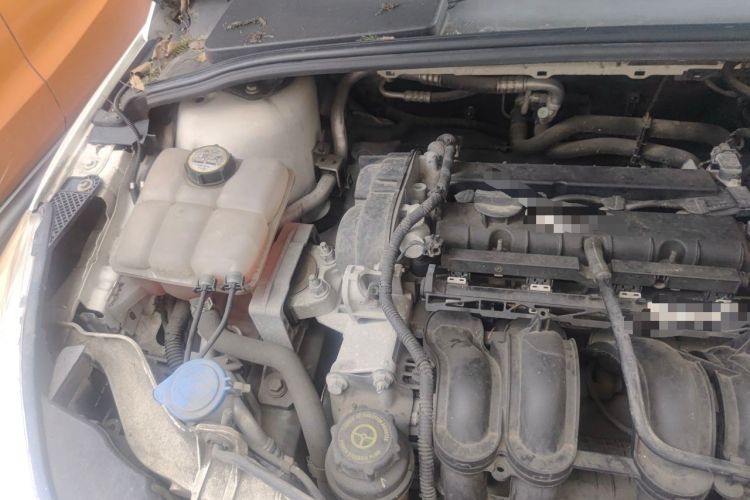 Used Ford Focus 2015 Hatchback 1.6L Automatic Comfort Model Engine Bay Right