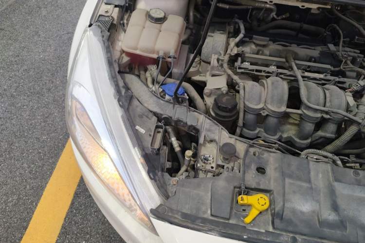 Used Ford Focus 2015 Hatchback 1.6L Automatic Comfort Model Engine Bay Right