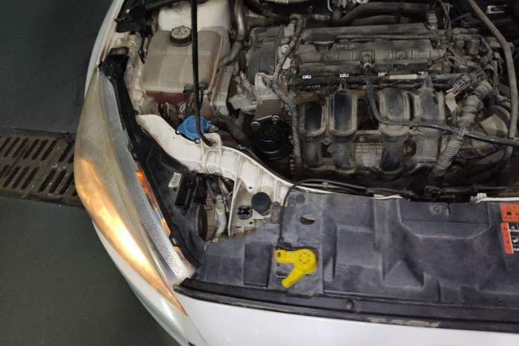 Used Ford Focus 2015 Hatchback 1.6L Automatic Comfort Model Engine Bay Right